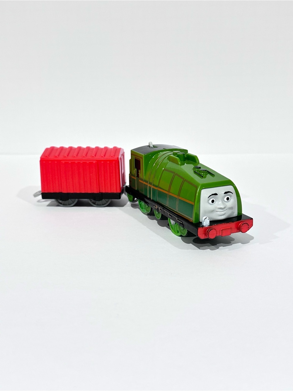 Thomas & Friends Motorized TrackMaster Gator Train with Cargo Car